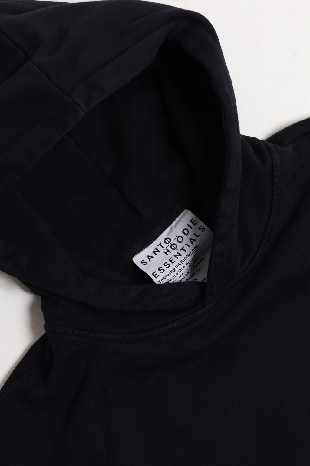 Hoodie Essential - Negra