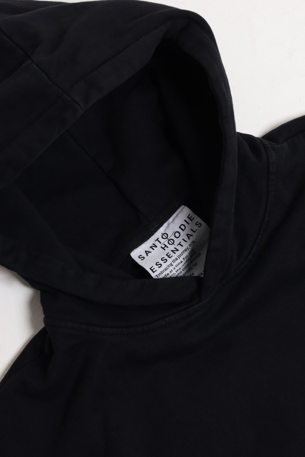 Hoodie Essential - Negra